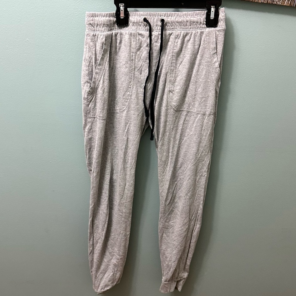 Light Gray Forever21 Sweatpants/Joggers small